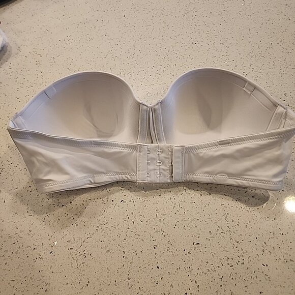 Maidenform Strapless Bra 38C White Underwire Lined *no Straps * - Picture 2 of 3